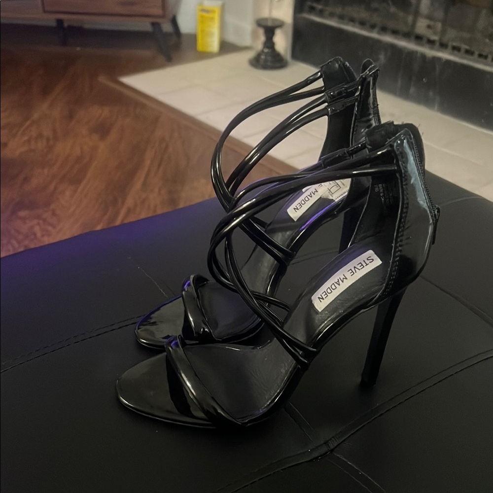 Steve Madden Black Stiletto Heels Elegant Strappy Design